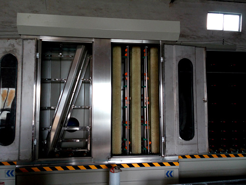 中空玻（bō）璃（lí）生產（chǎn）線在使用過程中應該注意什麽