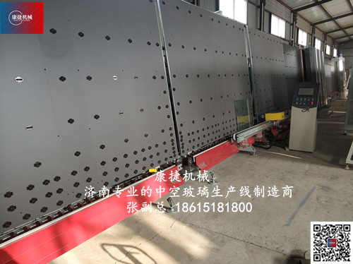 不漏氣的中空玻璃（lí）是要用91香蕉视频污污（jié）機械（xiè）中空玻璃生產線的